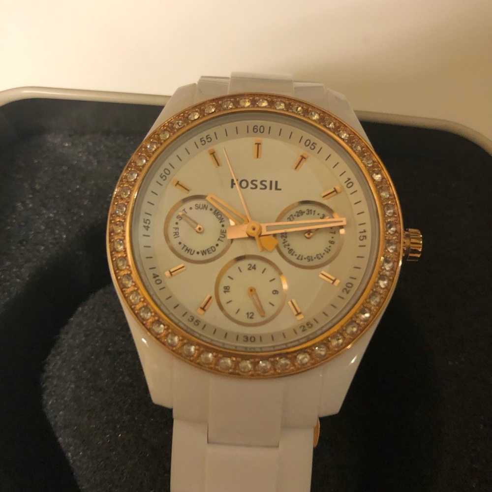 Fossil watch white with gold and diamond trim